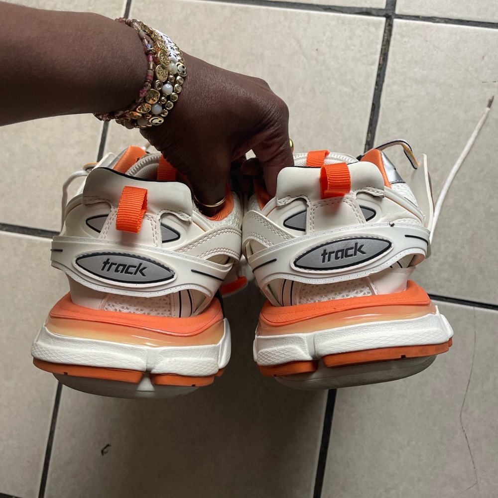 Balenciaga Track Sneakers White Orange β
Authentic Designer Runner (EU 42/ US9) - Picture 6 of 8
